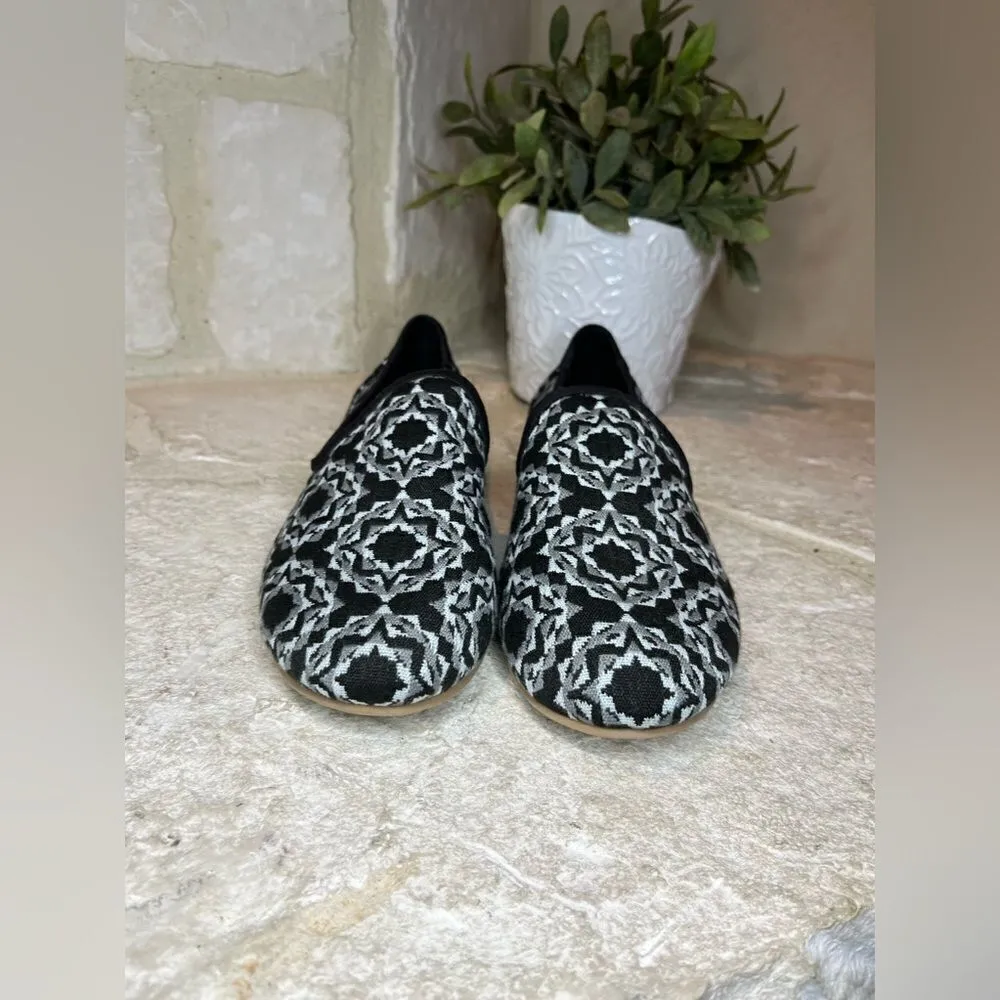TOMS Darcy Sunburst 10016797 Black/Gray Canvas Fabric Flats Loafer sz 6 - Image 6