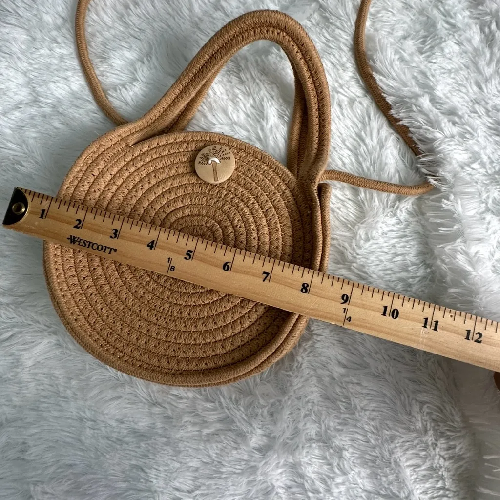 Round Tan Woven Bag - Image 5