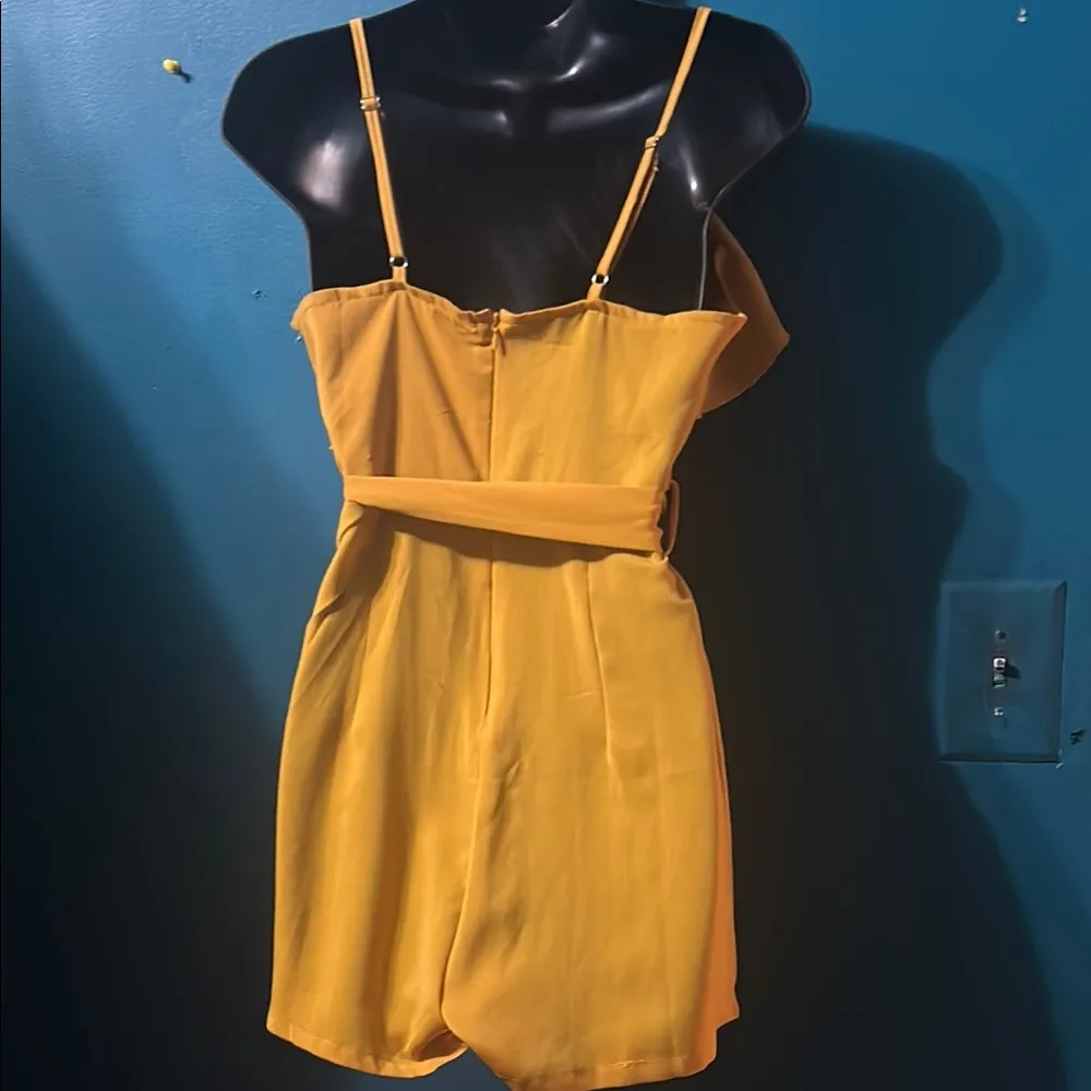 Shein Yellow Romper with Ruffle Details - Image 4