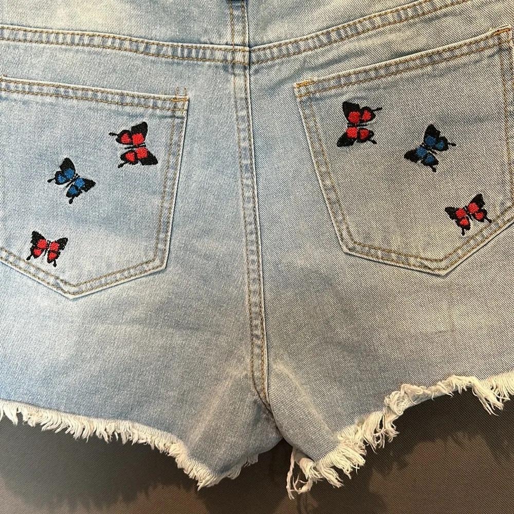 SheIn  High waist Shorts - Image 4