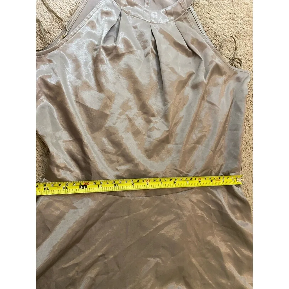 Banana Republic Heritage Collection Women Silver Sleeveless Top Size 4 Stains - Image 5