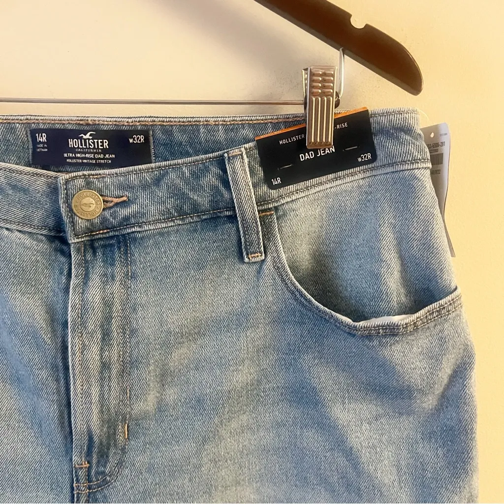 Hollister High Rise Dad Jeans Size 14R/32 Medium Blue Wash Distressed NEW - Image 4