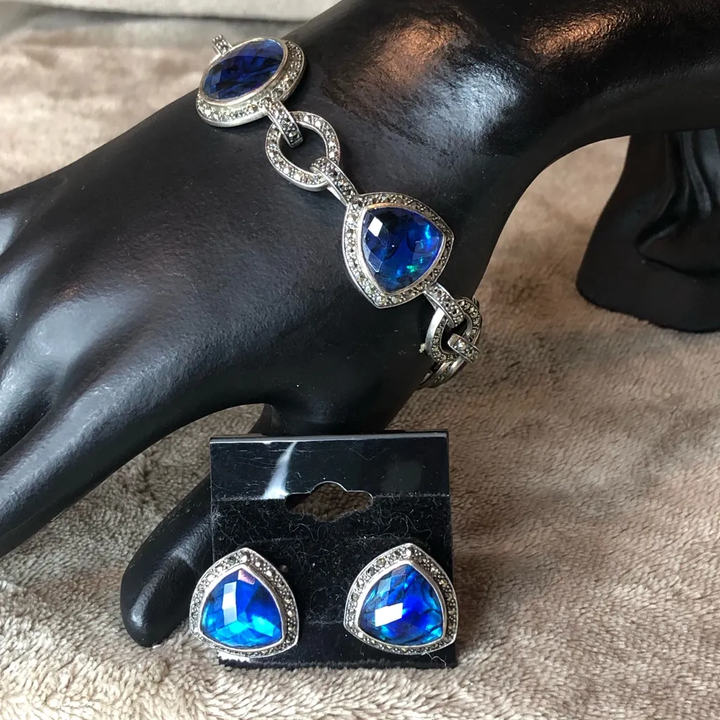 JUDITH JACK Round & Trillion Cut Blue Abalone Doublet Earrings and Bracelet Set - Image 9