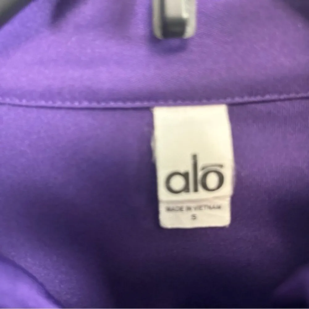 ALO yoga spirit purple 1/4 zip active pullover ladies team jacket Cougars Small - Image 3