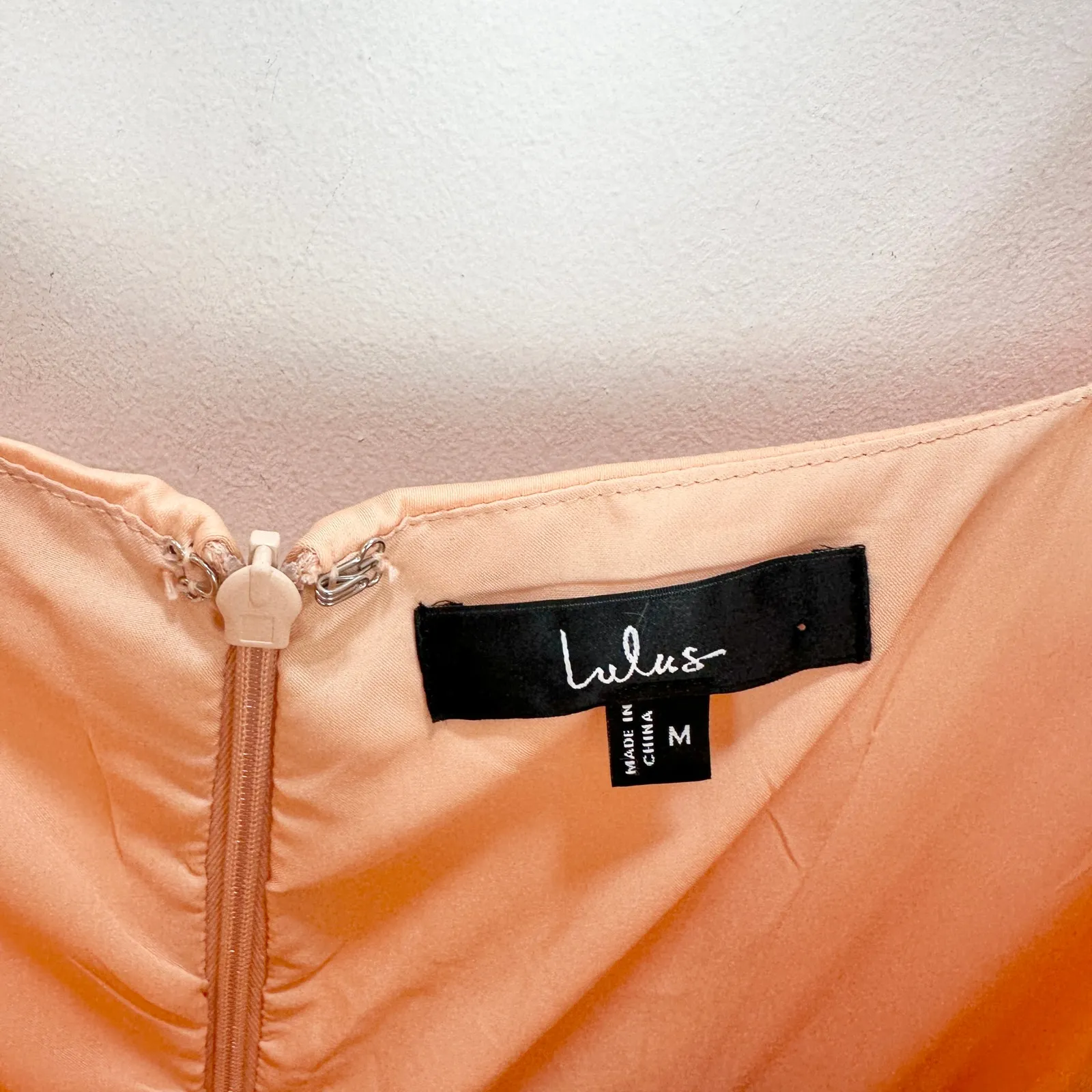 NEW Lulus Red Carpet Romance Peach Satin Square Neck Maxi Dress Formal Medium - Image 8