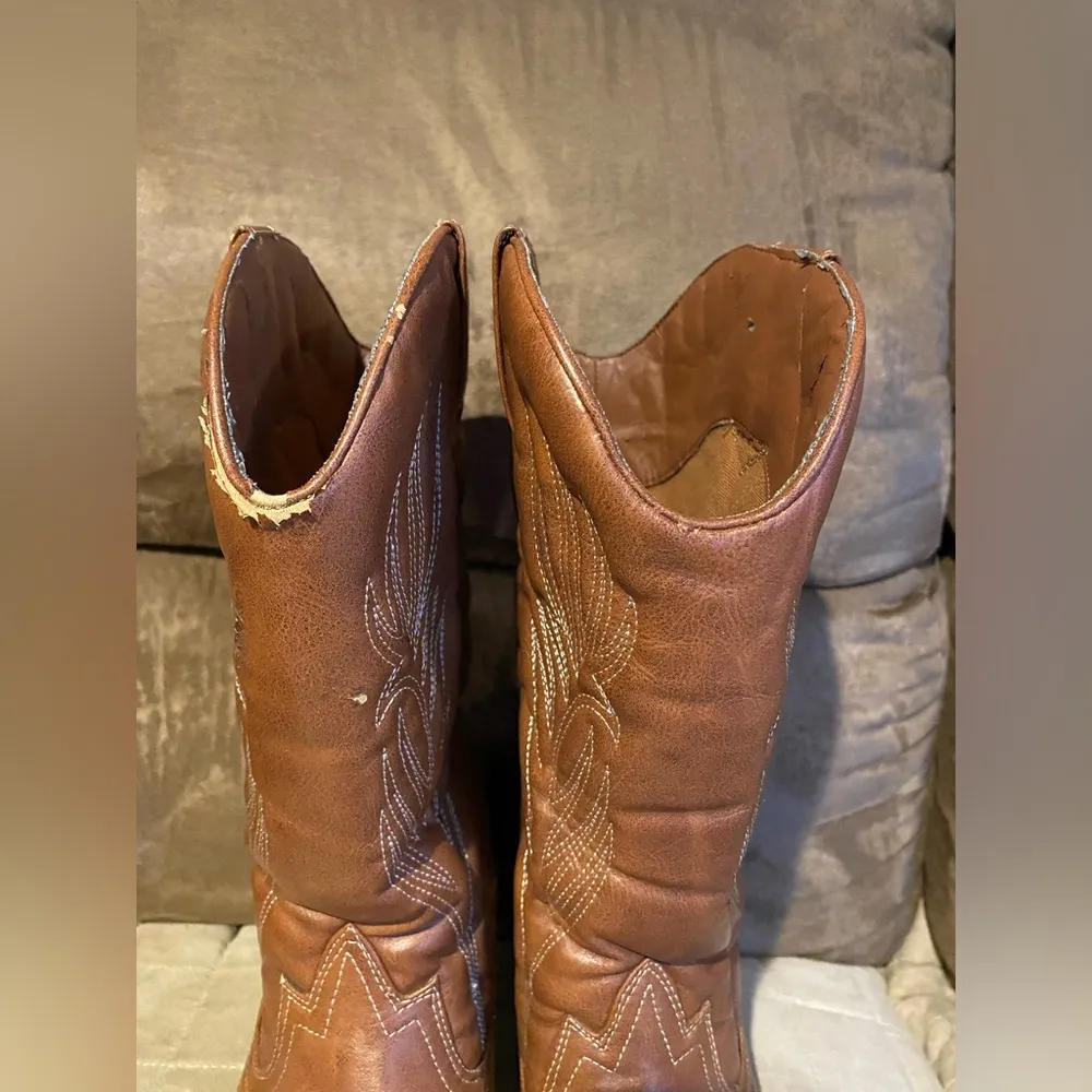 Candies Women's Cognac Brown Cowboy Boots
Size 9 1/2 - Image 3