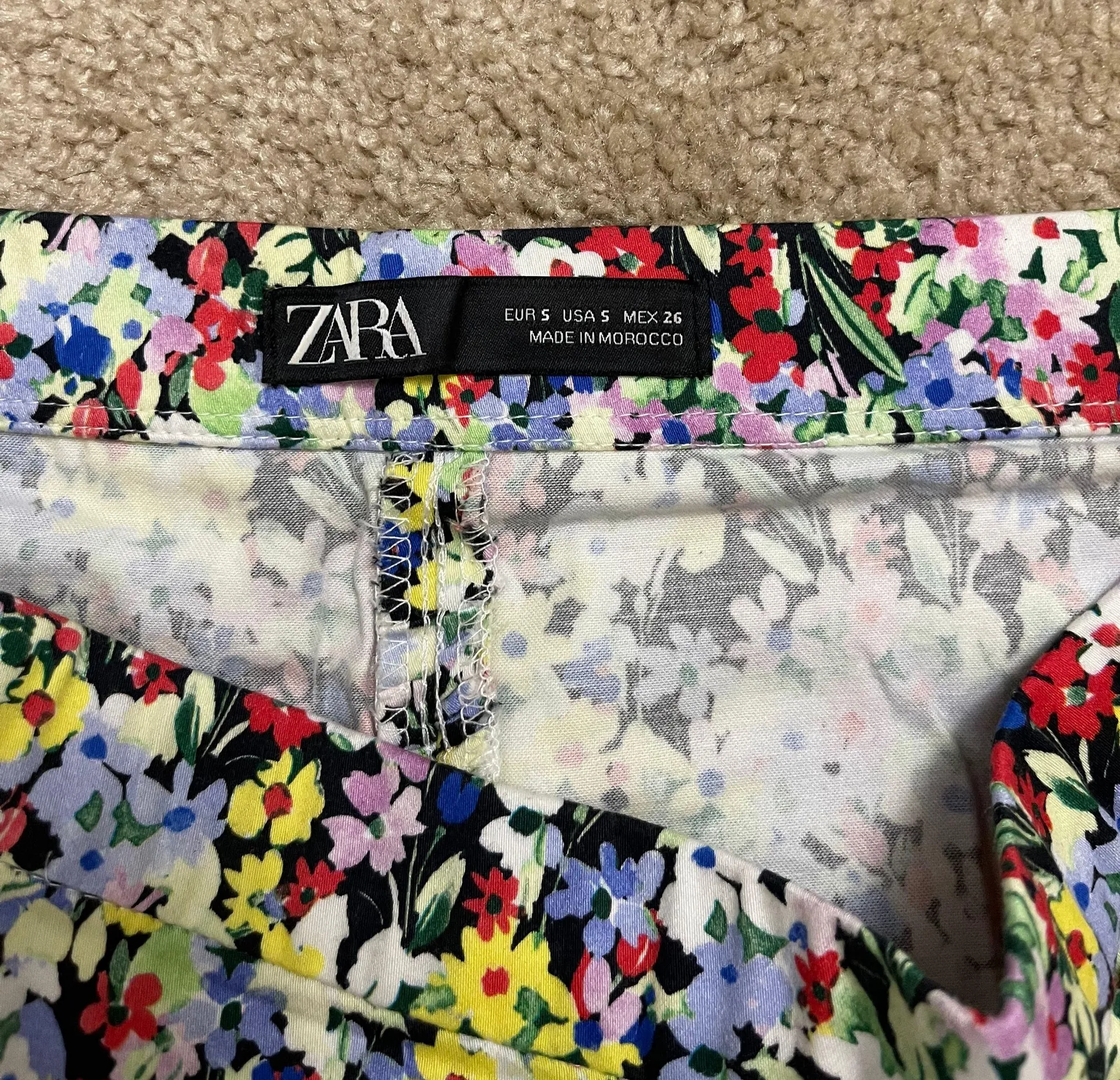 Floral Mini Skirt - Image 4
