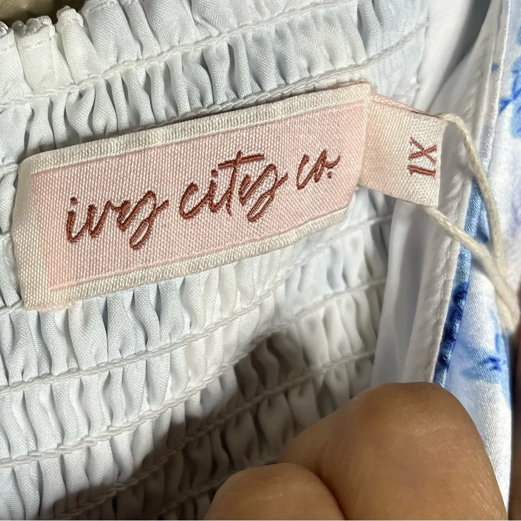 NWT Ivy City Co Blue and White Floral Maxi Dress size XL - Image 3