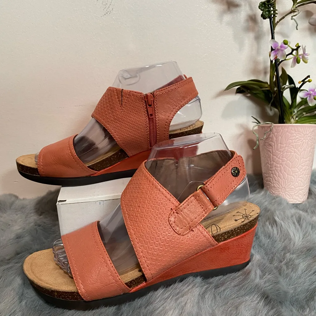 Cobb Hill Women's Sandals in Orange Size 8 - Image 4