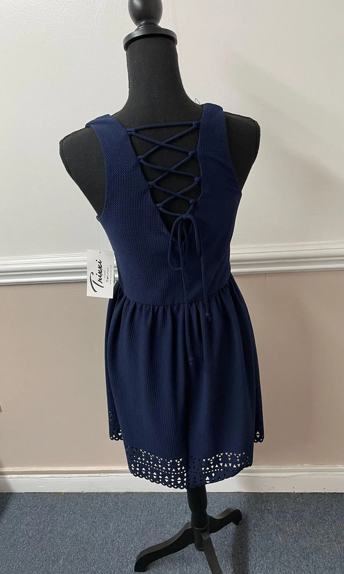 NWT  Size 5 Navy Dress - Image 2