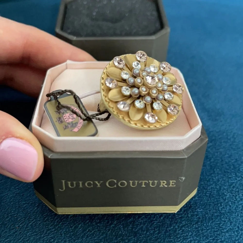 *NWT* Juicy Courure Pink & Gold CZ Pearl Vintage Cocktail Ring + Gift Box - Image 5