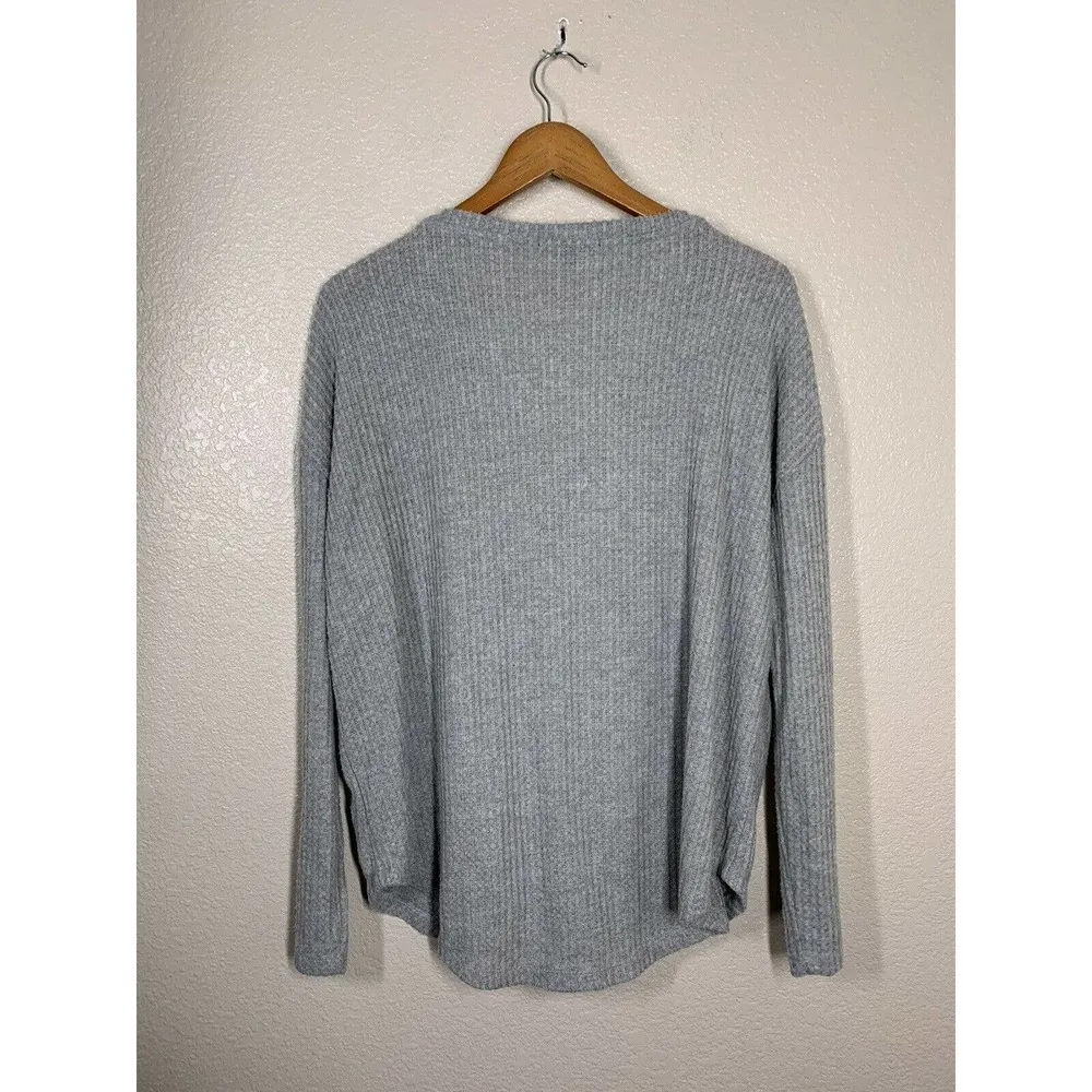 Gibson Medium Tie Front Waffle Knit Top Gray Long Sleeves V- Neck - Image 6