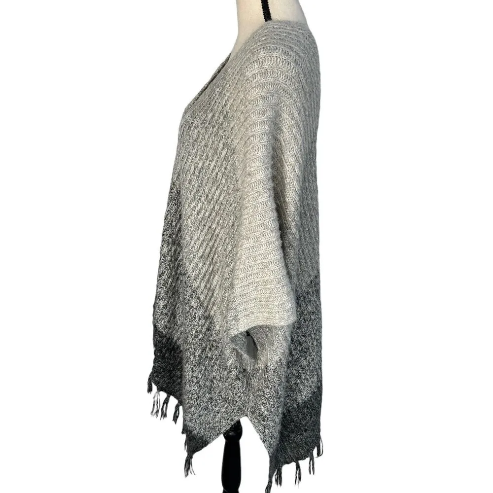 American Eagle One Size Poncho Cardigan Sweater Open Front Fringe Stretch Gray - Image 6