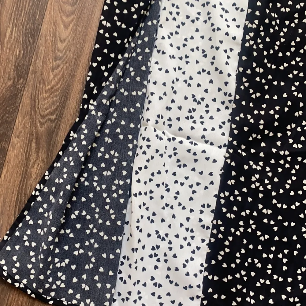 Heart Skirt with Slit - Image 2