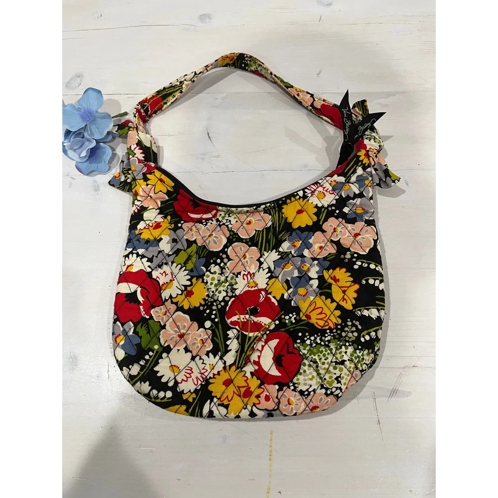 Vera Bradley Floral Quilted Hobo‎ Bag Purse Zip Top Colorful - Image 5