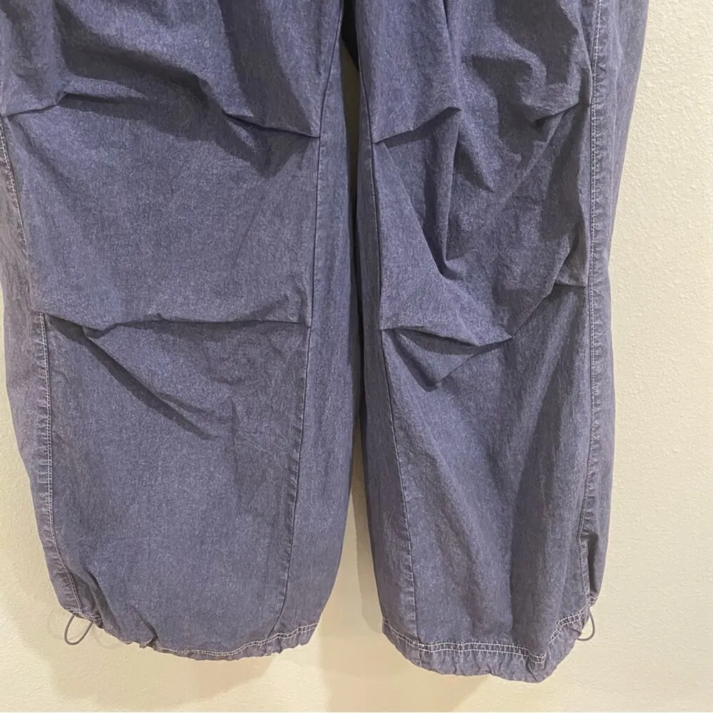 Urban Outfitters Navy Sloan Nylon Balloon Pants Sz M - Image 4