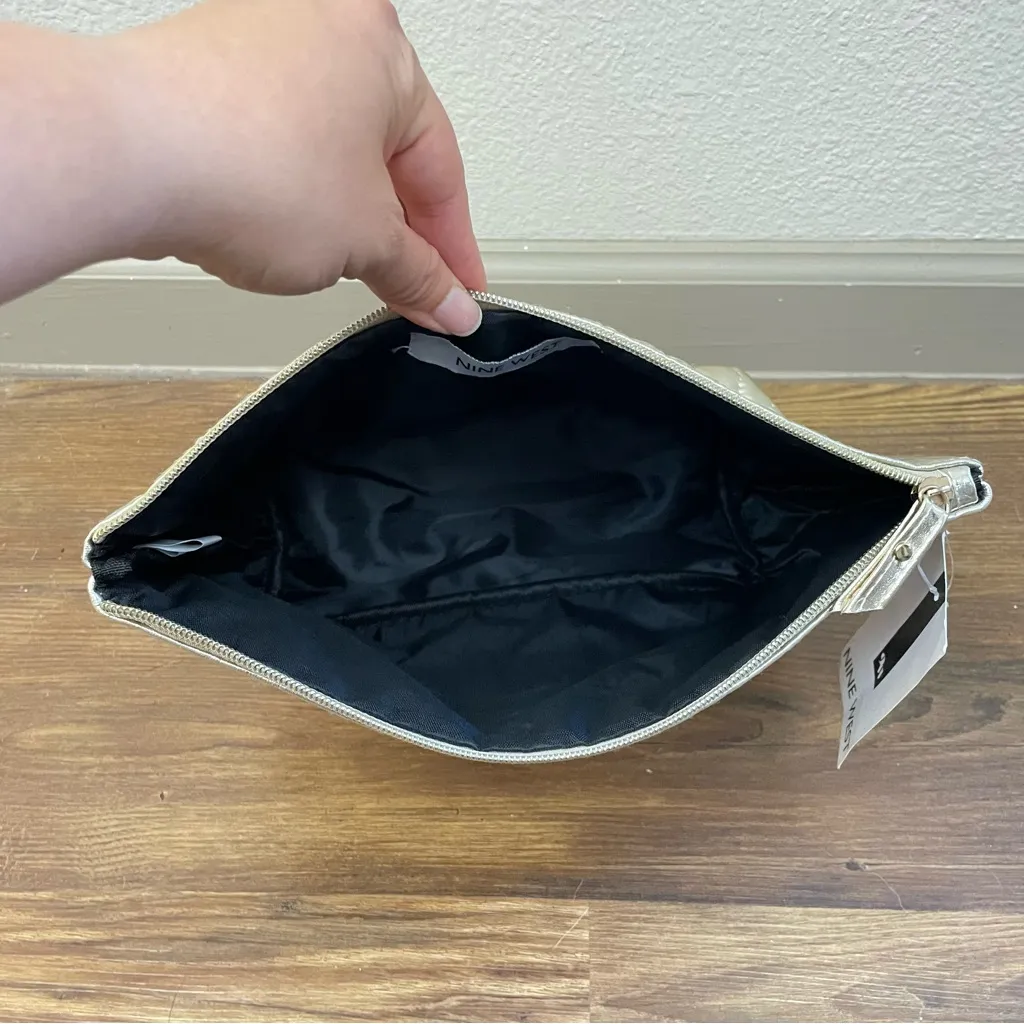 NWT Nine West‎ Gold Quilted Travel Make Up Bag - Image 2