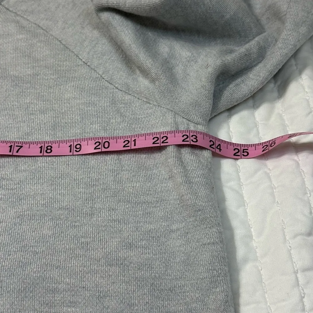 Max & Mia Light Gray Women's  Seamfront  Crew Neck Pullover Sweater - Image 2