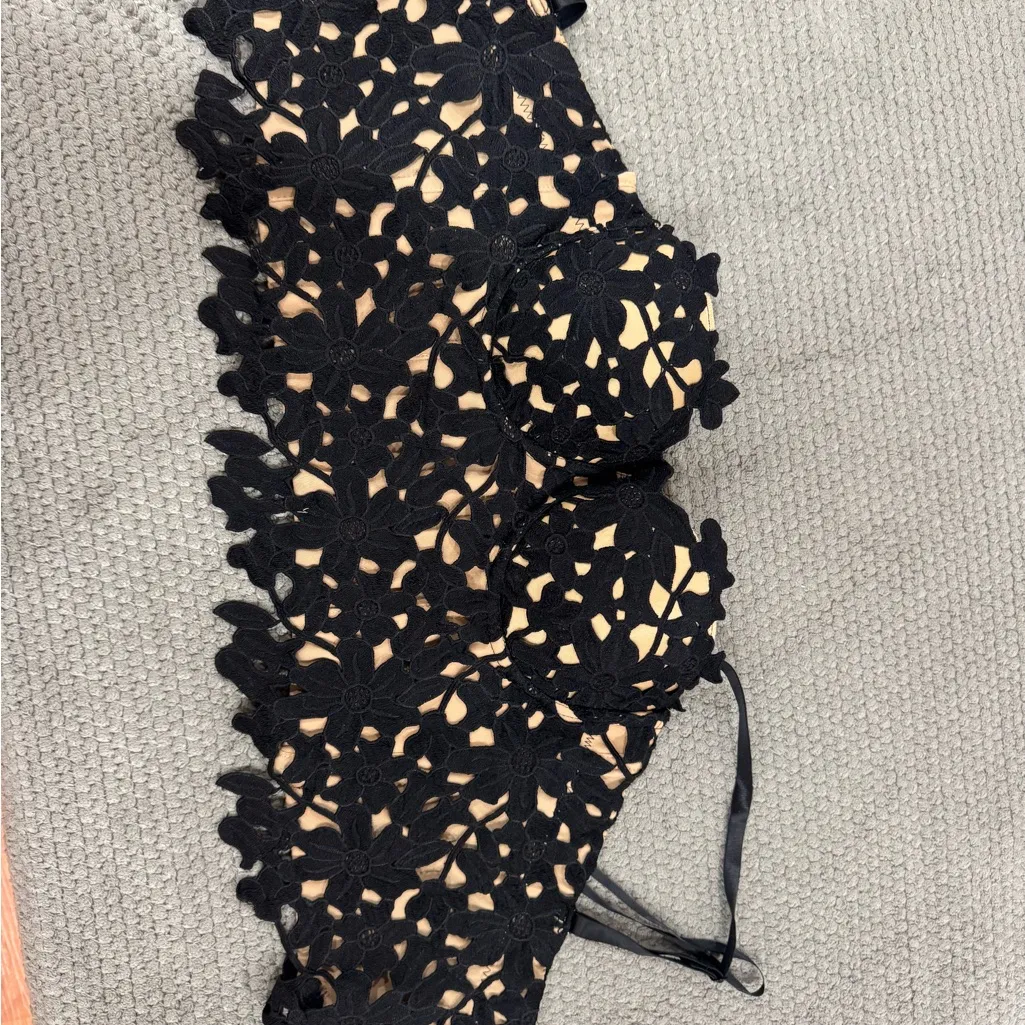 Windsor Black Floral Lace Crop Top - Image 2