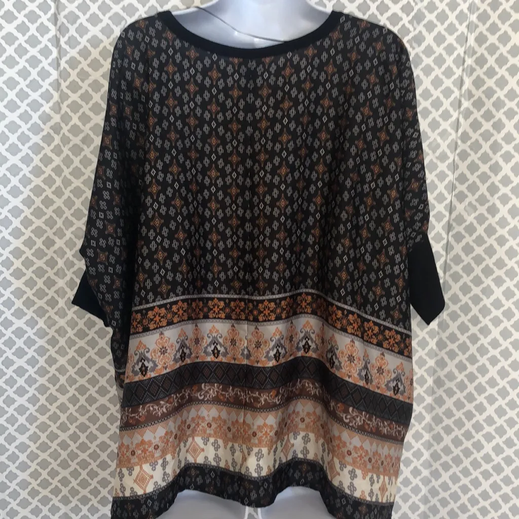 Bobeau dolman sleeve satin‎ feel top - Image 4