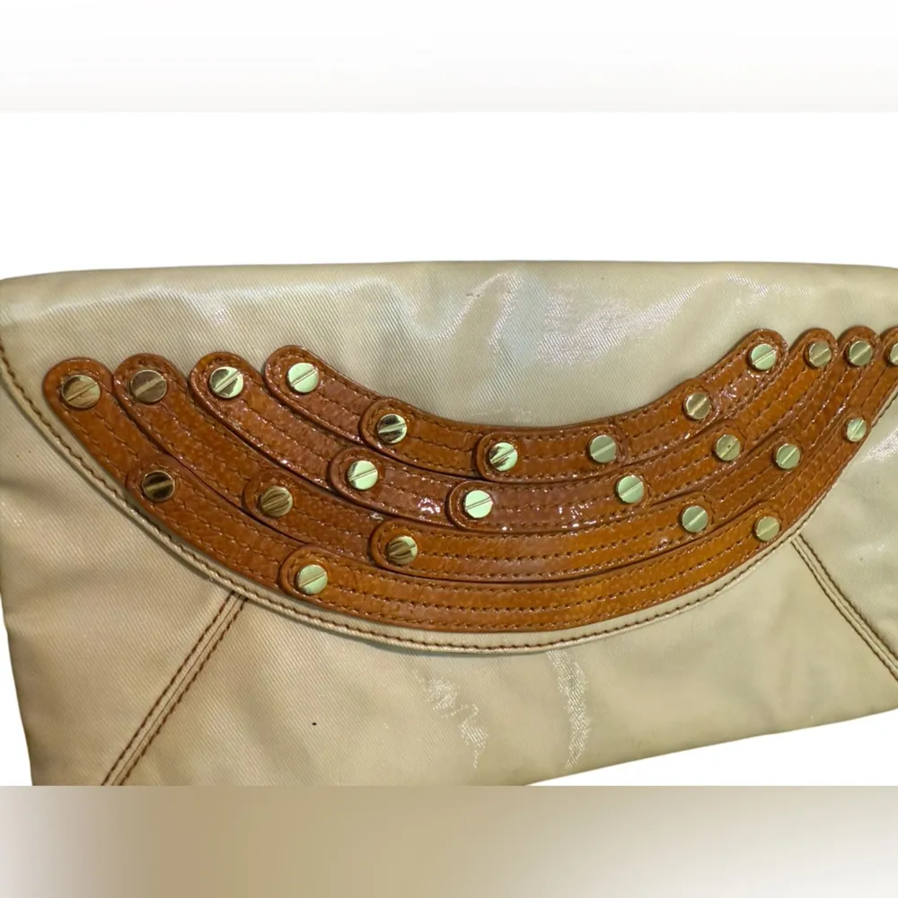 Rare Tory Burch cream studded gold detail Clutch   Envelope Style vintage bag - Image 5