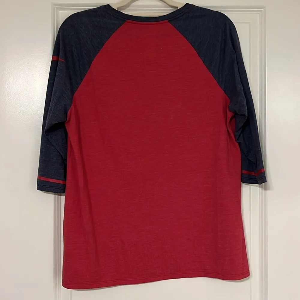Boston Red Sox Quarter Sleeve Size XL - Image 2