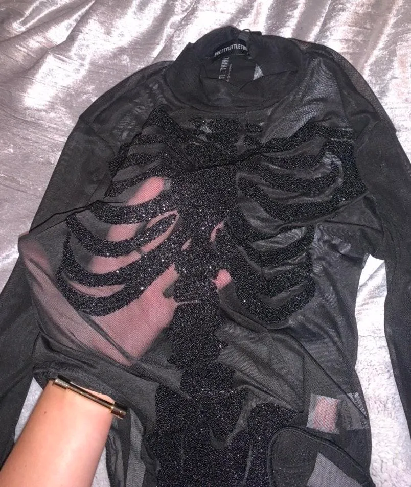 Pretty Little Thing Mesh Skeleton Bodysuit - Image 3