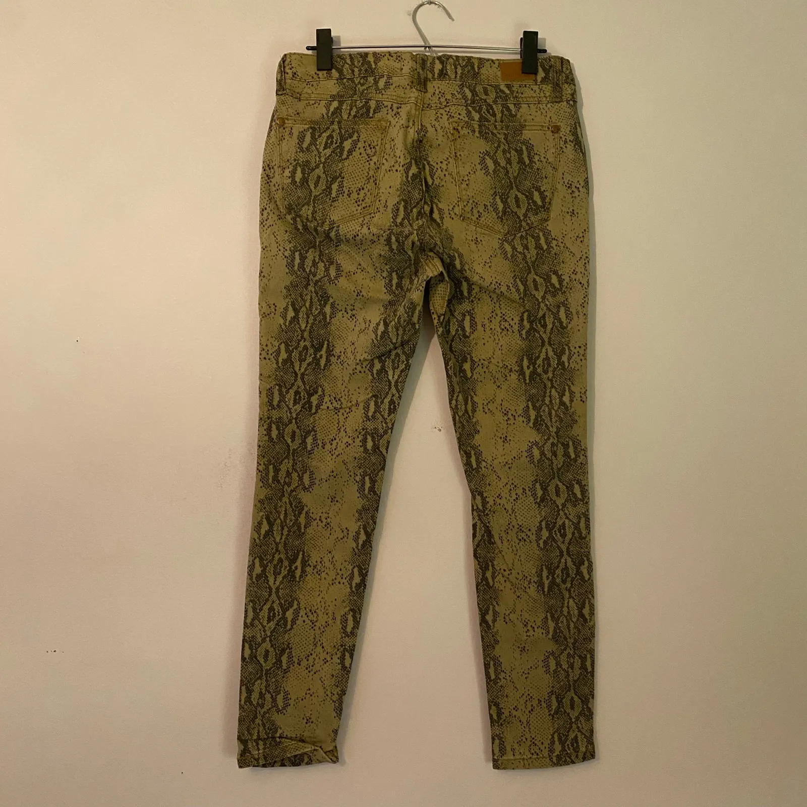 Judy Blue Skinny Fit Snake Print Jeans Brown Green High Rise Women size 11 / 30 - Image 6
