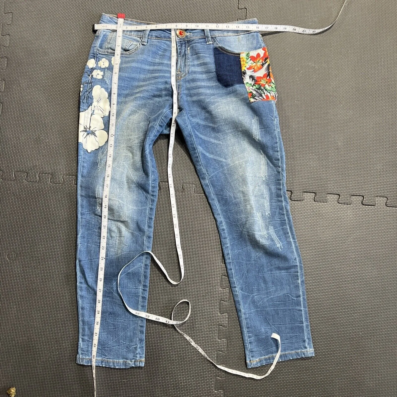 Desigual Patchwork Floral Embroidered Jeans Distressed Boho Festival 28 Artsy - Image 11