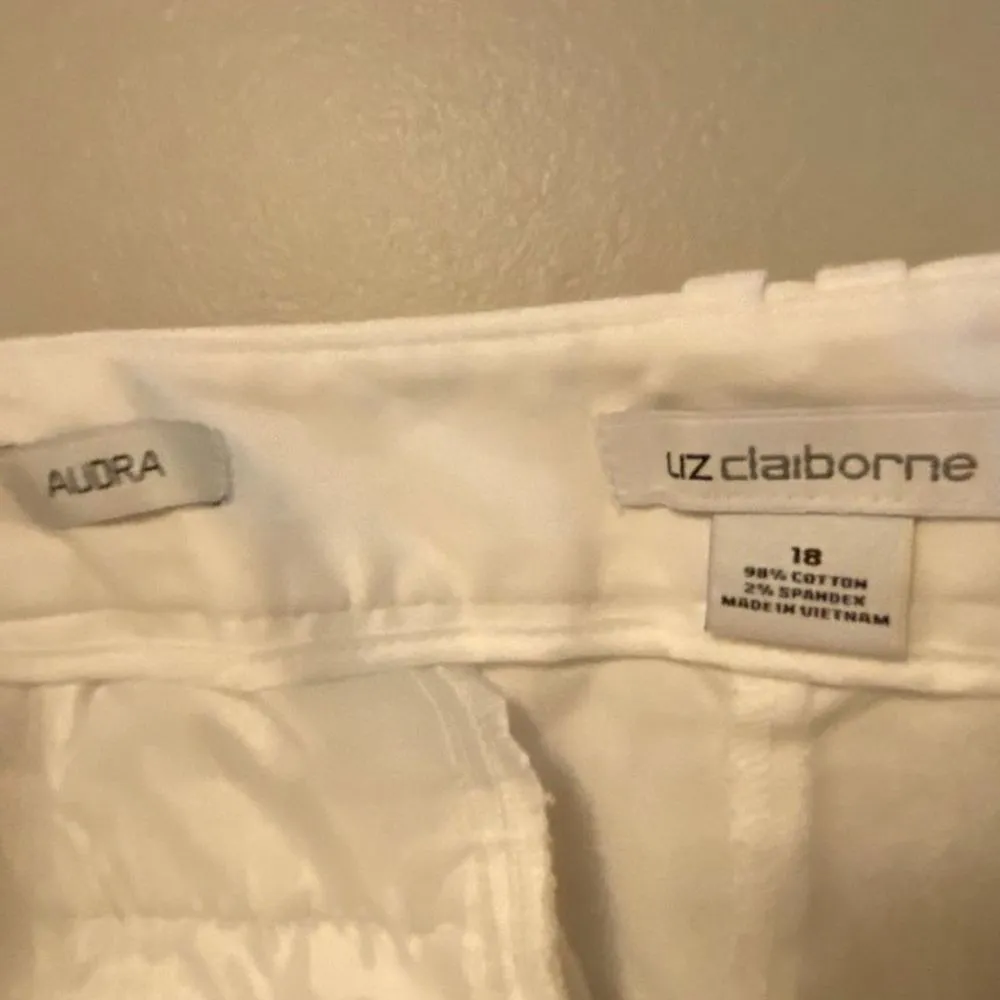 Liz Claiborne Audra White Short Pants Sz 18 - Image 4