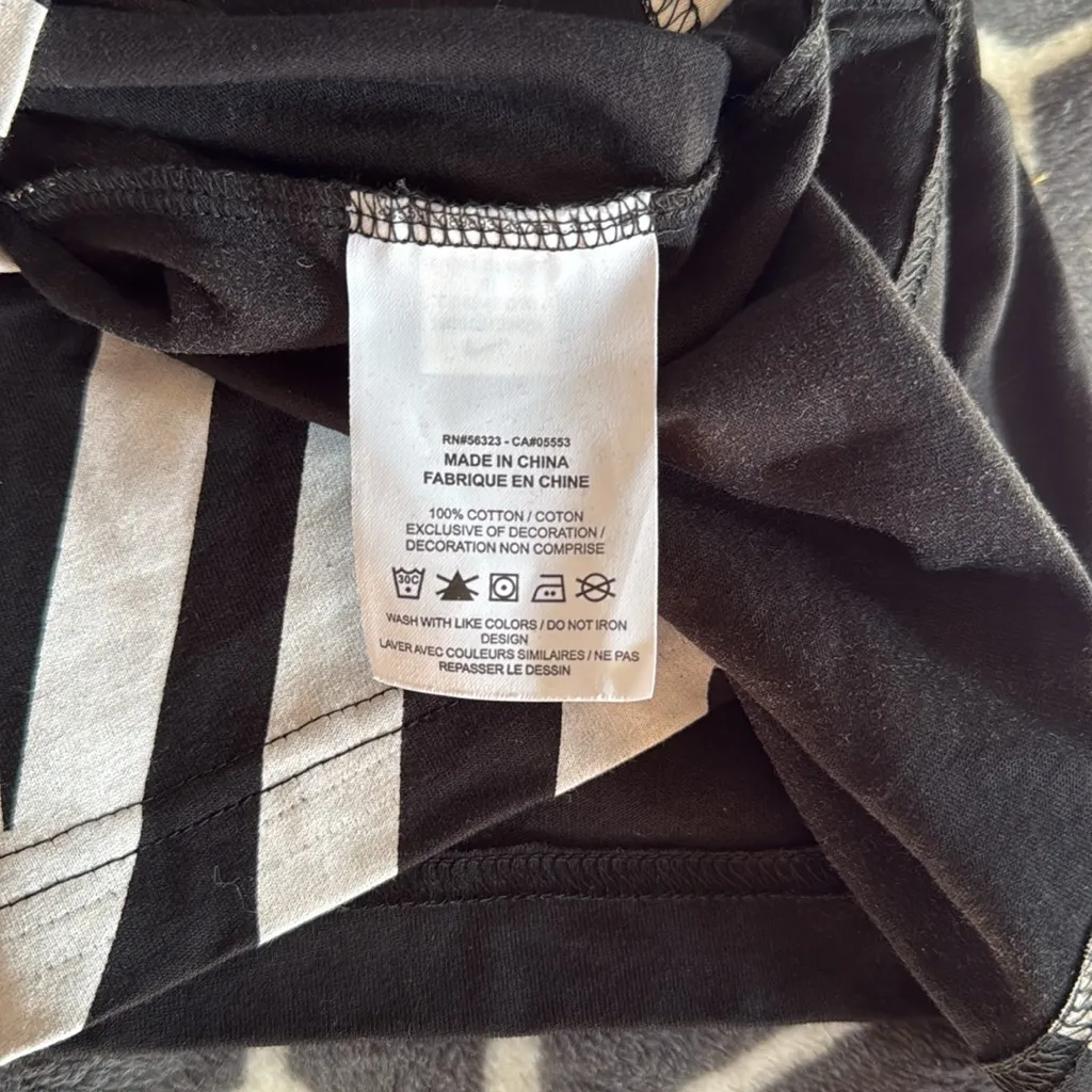 Nike Women's Black White Logo T-SHIRT CROPPED TEE - Image 6