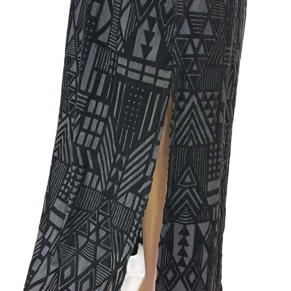 Bobeau Black Geometric Velvet Print Keyhole Back Side Slit Maxi Dress Womens XS - Image 10