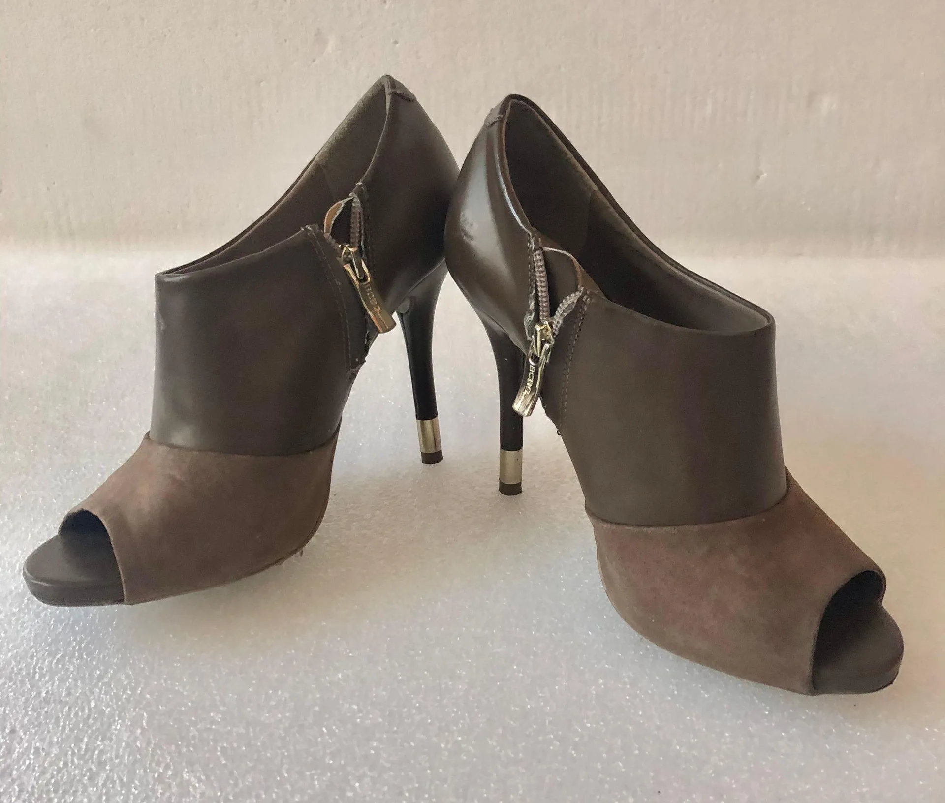 BCBGeneration BCBG Stilleto Shoes Size 7 - Image 4