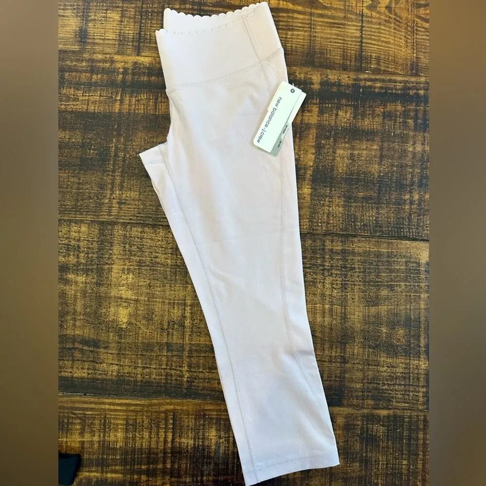 NWT- New Balance/ J. Crew Scalloped Waist Capri Leggings - Image 7
