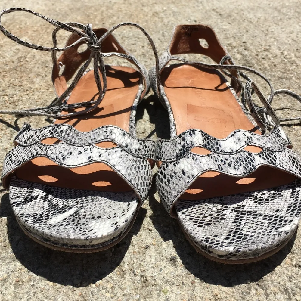 L' Amour Des Pieds Darrylynn sandals Size 8 - Image 2