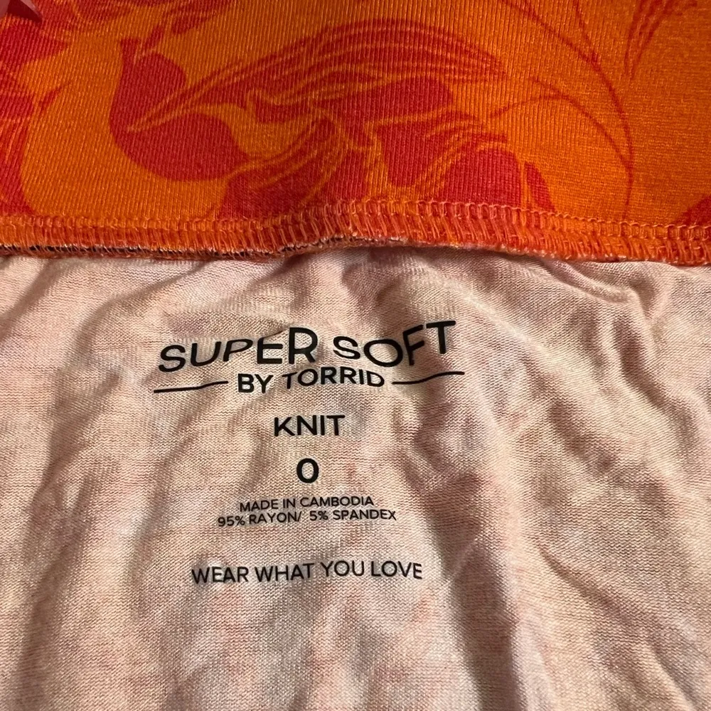 Torrid Handkerchief Hem Super Soft Floral Orange Maxi Skirt - size 0 - Image 8