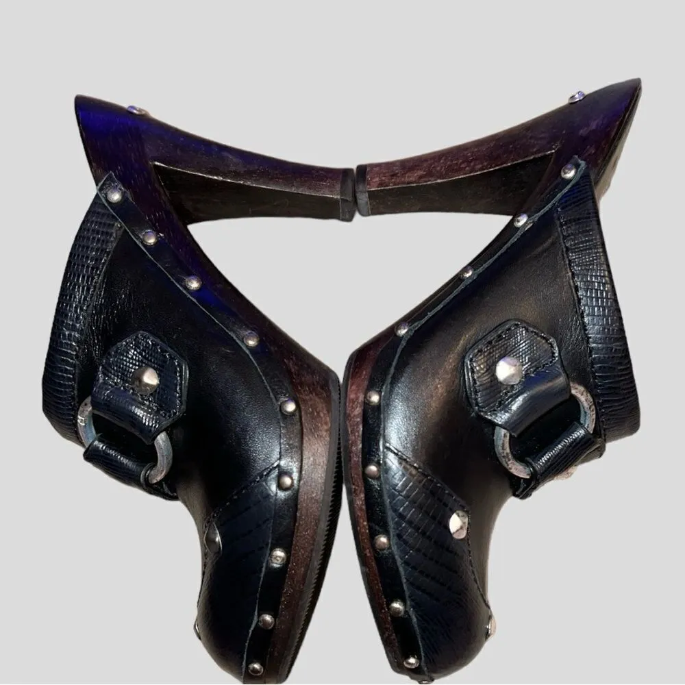 Michael Kors  black super cool slide on clogs! - Image 11