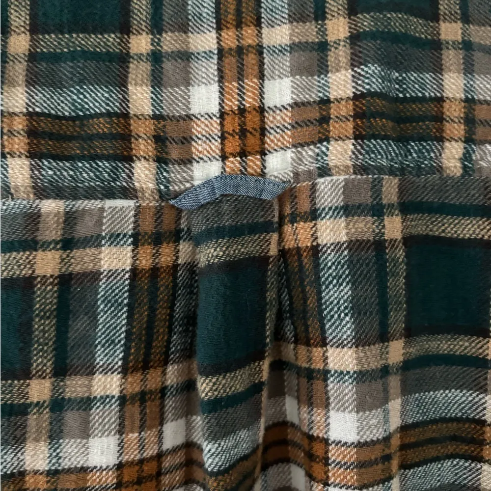 American Eagle Cropped Flannel Button Front Top, Medium - Image 5