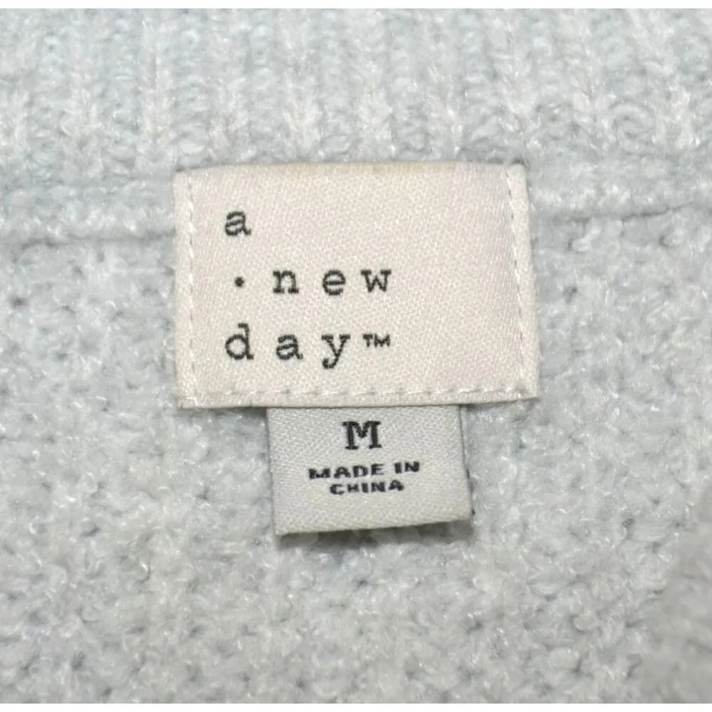 A New Day Ladies M Gray Puff Sleeves Crop Sweater Swiss Dot Pullover Crochet - Image 10