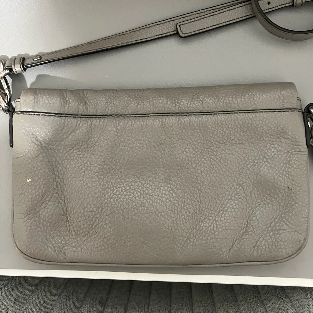 Marc by Marc Jacobs Gray Pebbled Leather Crossbody Bag Adjustable Strap - Image 2