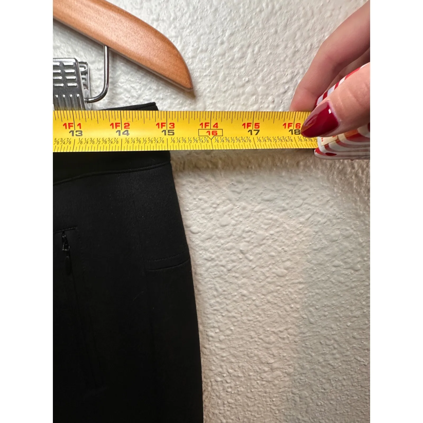 Vince Black Stretch Zip Pocket Skinny Pants Size 6 Style VX85321093 - Image 5