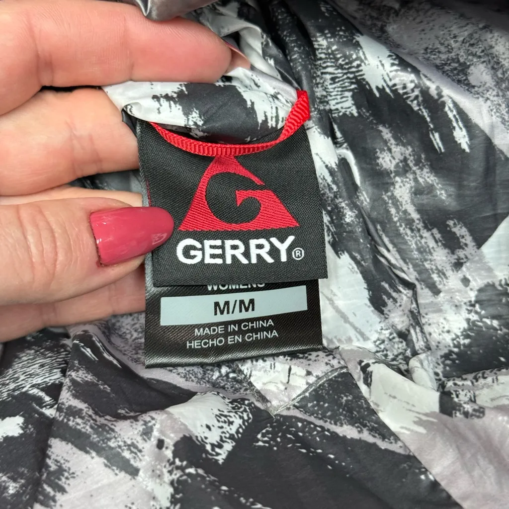 Gerry Silver Gray Reversible Quilted Puffer Vest with Hood Size Medium EUC - Image 5