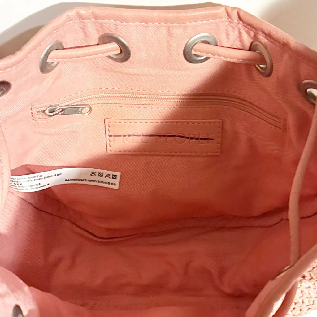 FREE PEOPLE RAFFIA CABANA CROSSBODY VEGAN IN VINTAGE PINK Straw Shoulder Bag - Image 3