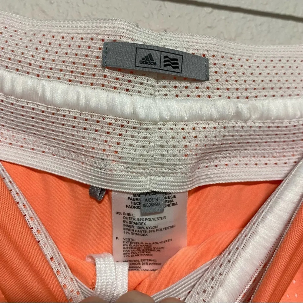 Adidas Womens Golf / Tennis / Pickleball Skirt with Built in Shorts - Image 5