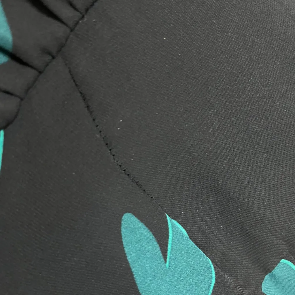 LOFT Dress Pleated‎ Black Green Hearts Mini Size 4 Cap Sleeves Valentine's Day - Image 8