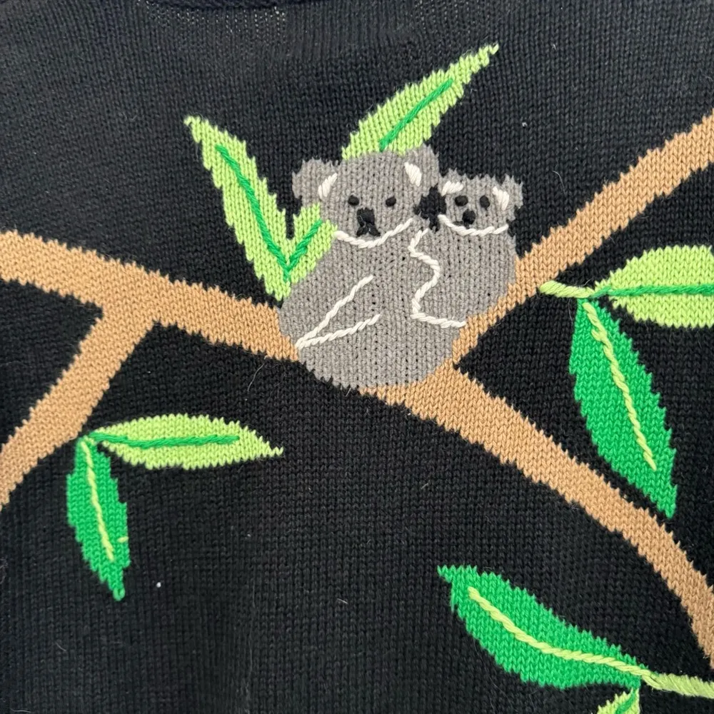 VINTAGE The Quacker Factory Knit Koala Crew Neck Sweater Size Medium Black - Image 9