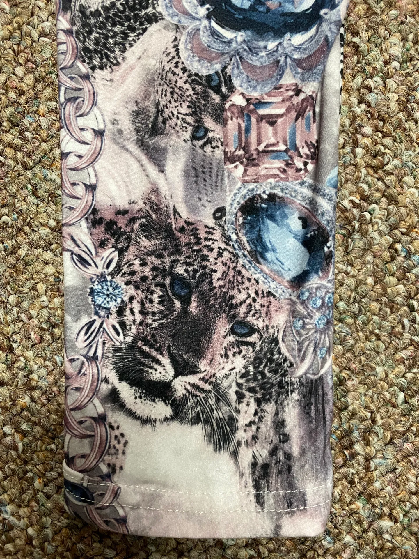Pink, blue, cream & blk bejewel tiger, leopard leggings. Size medium Multiple - Image 3
