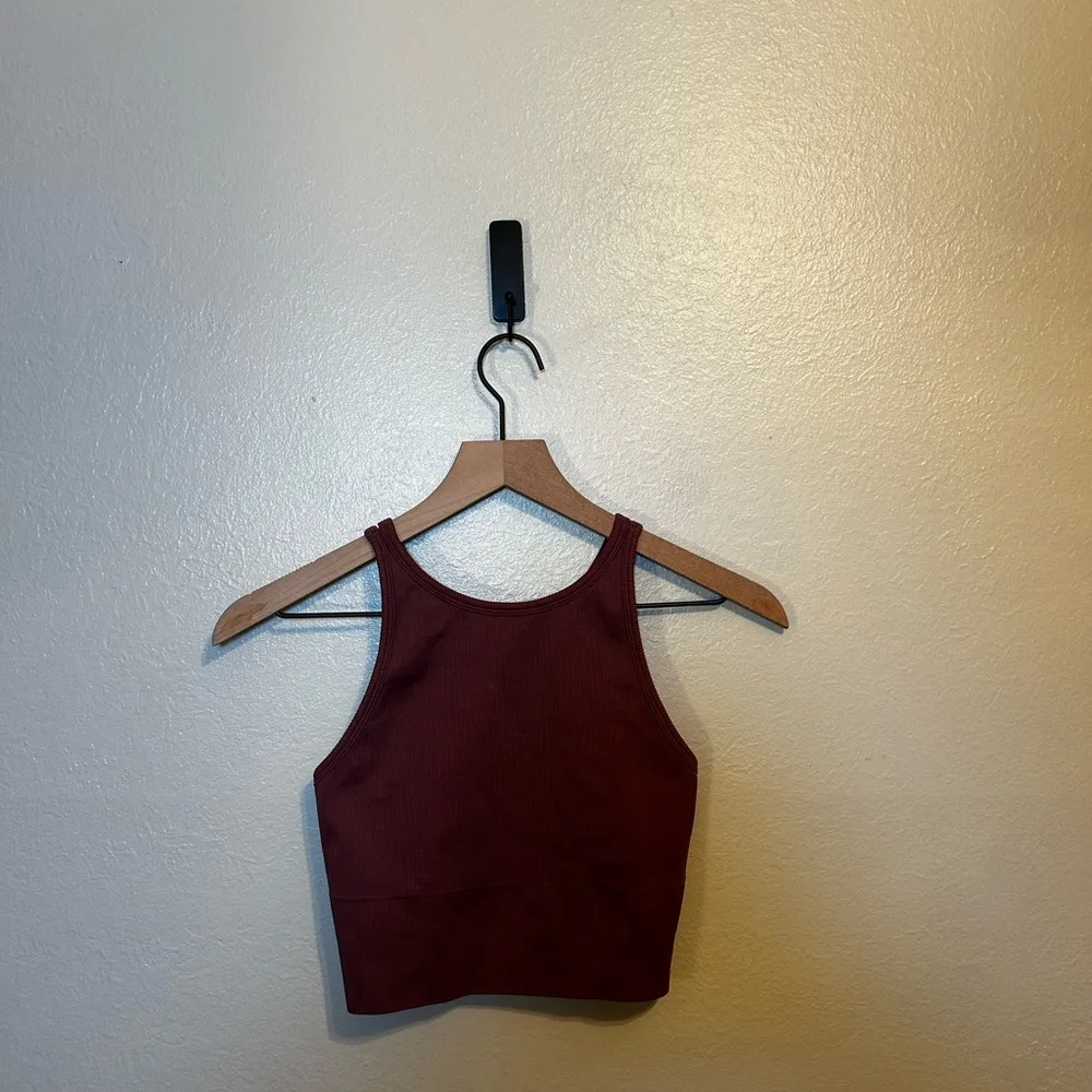 Athleta Aurora Seamless‎ High Neck Crop Tank - Image 4