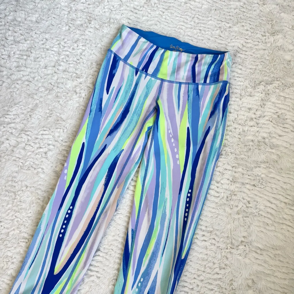 Lilly Pulitzer Luxletic Weekender Leggings XS Shore Perfection Neon Multicolor - Image 4