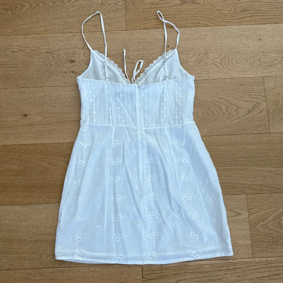 White Fox Mini Dress Sleeveless Hard To Love Size M White - Image 4